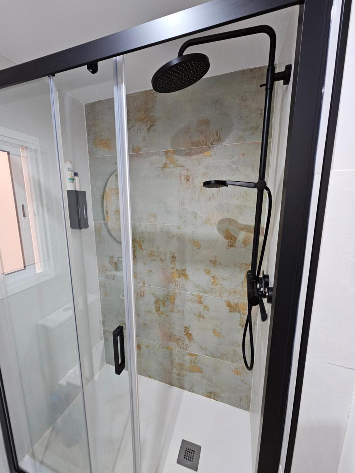 Exclusivo Apartamento Cerca De La Playa Малага Екстериор снимка