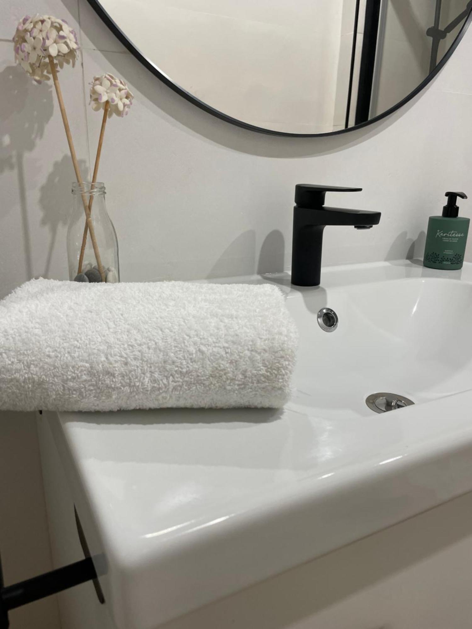 Exclusivo Apartamento Cerca De La Playa Малага Екстериор снимка
