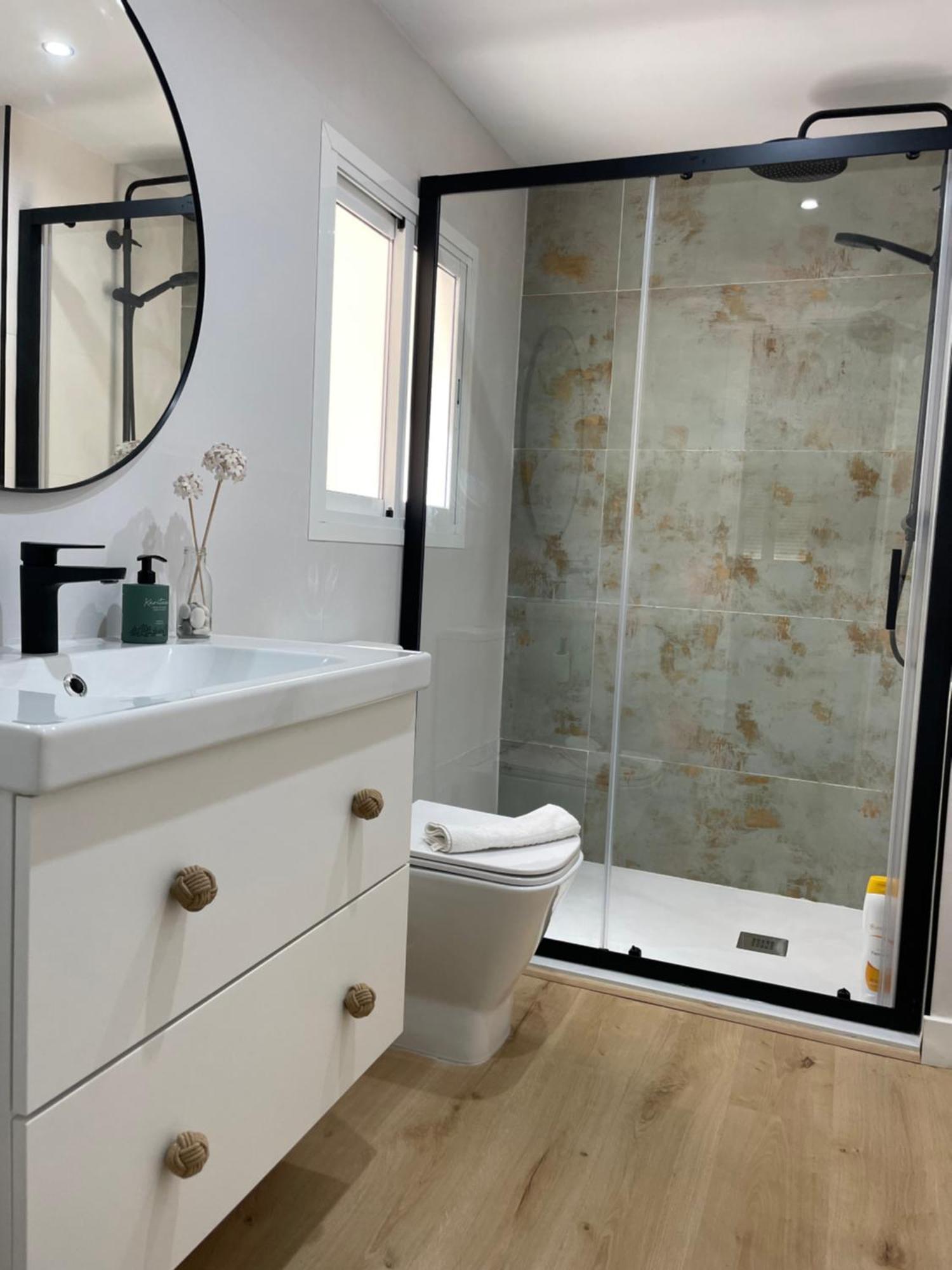 Exclusivo Apartamento Cerca De La Playa Малага Екстериор снимка